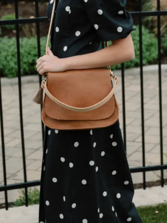 Meanwhile Back on the Farm Saddle purse - Picture 4 of 10